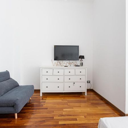 Guesthost - Cosy Apt Close To Piazza Insubria Mailand Exterior foto