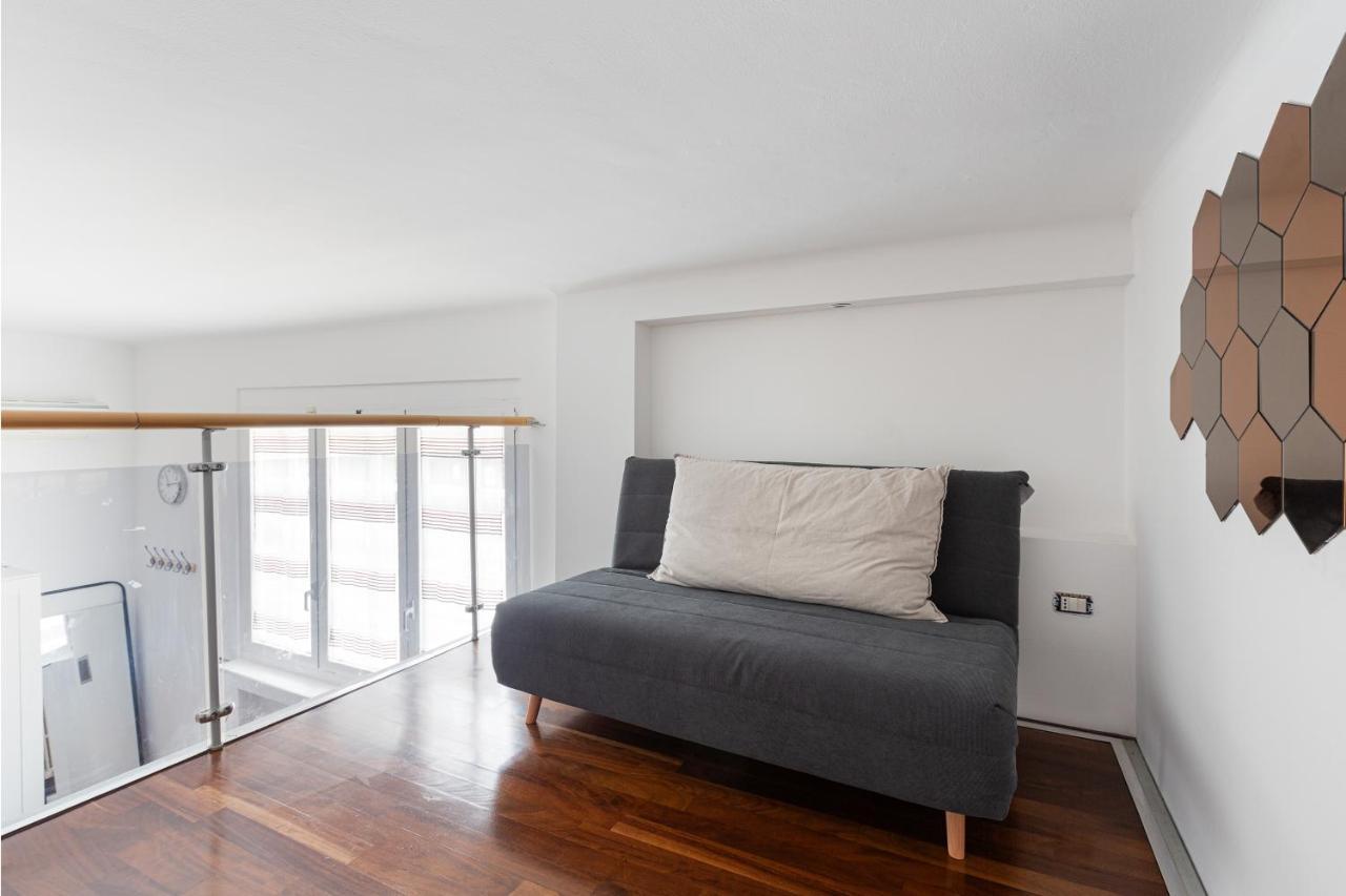Guesthost - Cosy Apt Close To Piazza Insubria Mailand Exterior foto